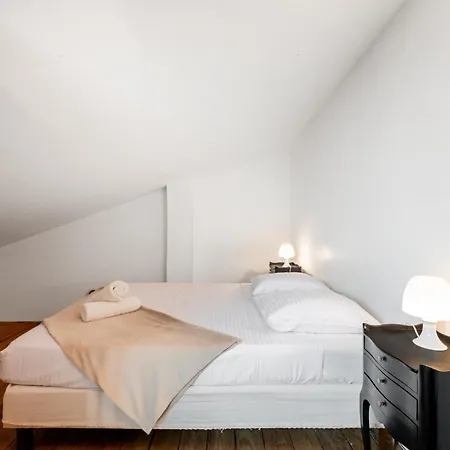 Evasion En Duplex Au Coeur De La Vieille Apartment Saint-Laurent-du-Var